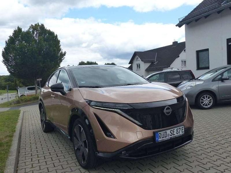 Gebraucht Nissan Ariya Evolve 177 kW (242 PS) 2022 Akatsuki copper/pearl black SUV