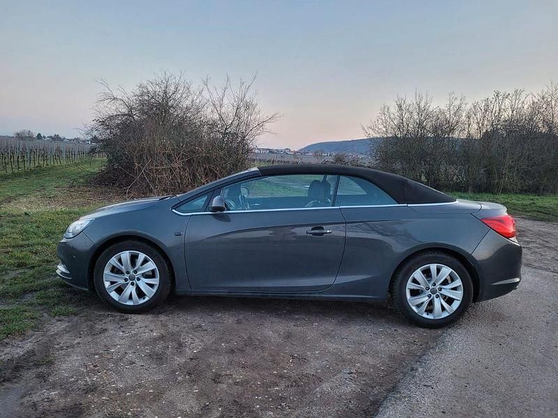 Gebraucht Opel Cascada Innovation 200 PS (147 kW) 2014 Grau Cabrio