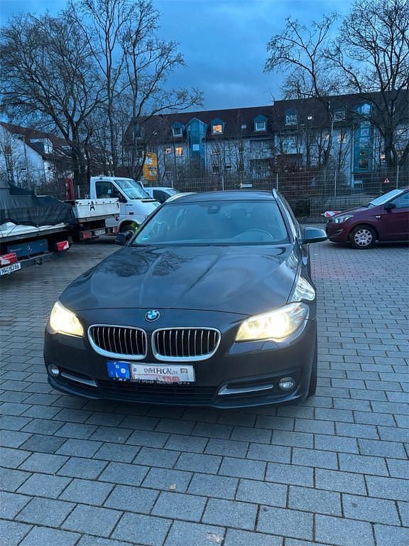 Gebraucht BMW 525 218 PS (160 kW) 2015 Schwarz Kombi