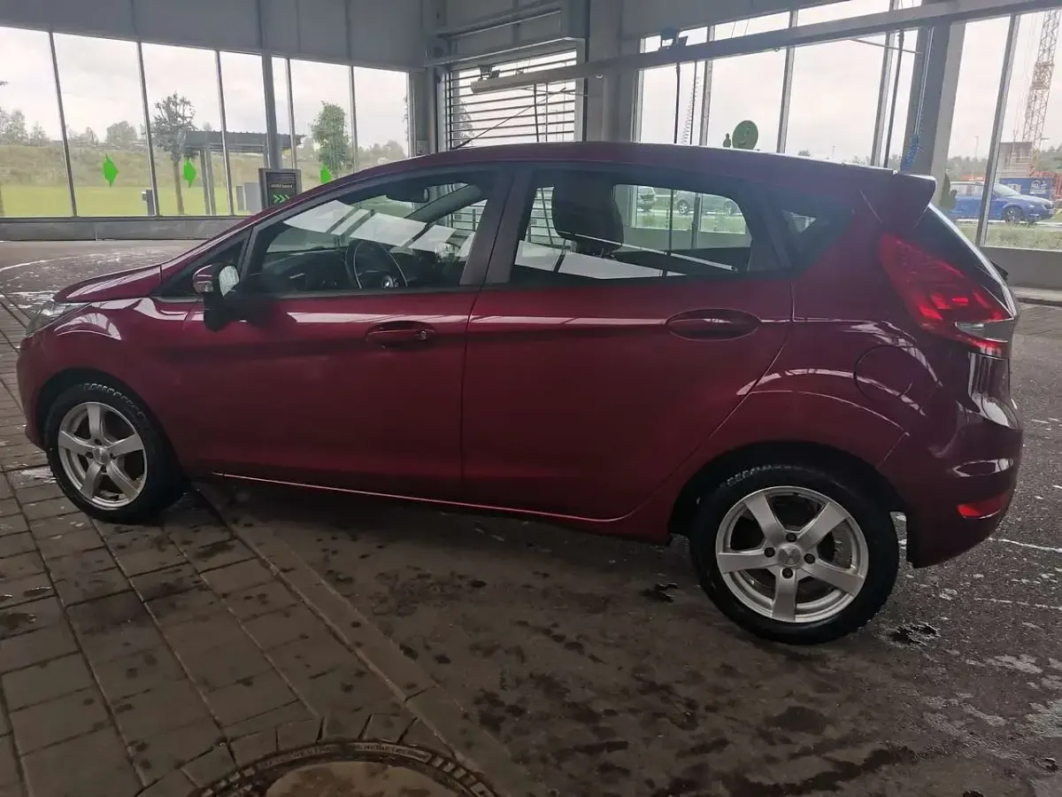 Gebraucht Ford Fiesta Ambiente 60 PS (44 kW) 2009 Other Kleinwagen