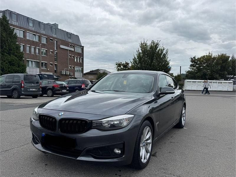 Grau Gebraucht 2014 BMW 418 Gran Coupé Coupé | 6.999 € (Teuer) - Bild 1/4