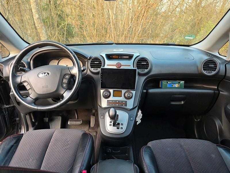 Gebraucht Kia Carens 140 PS (102 kW) 2007 Grau Van / Kleinbus