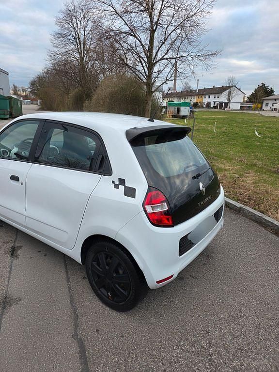 Gebraucht Renault Twingo 69 PS (50 kW) 2016 Weiß Kleinwagen
