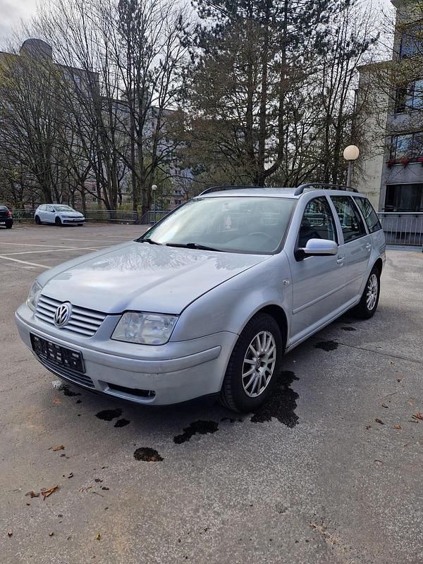 Gebraucht VW Bora 105 PS (77 kW) 2001 Silber Kombi