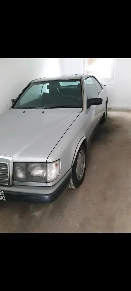 Gebraucht Mercedes E300 179 PS (131 kW) 1989 Silber Coupé