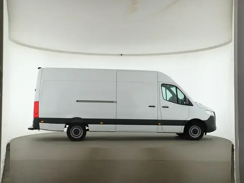 Gebraucht Mercedes Sprinter 170 PS (125 kW) 2025 Weiß Van