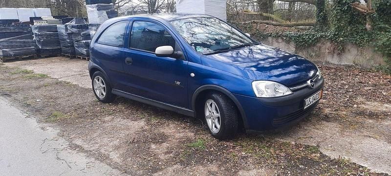 Second-hand Opel Corsa Njoy 58 CP (42 kW) 2003 Albastru Hatchback