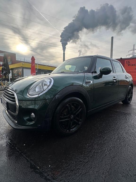 Gebraucht Mini ONE 102 PS (75 kW) 2017 Grün Kleinwagen