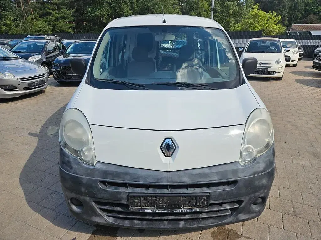 Gebraucht Renault Kangoo Basis 68 PS (50 kW) 2010 Gletscherweiss SUV