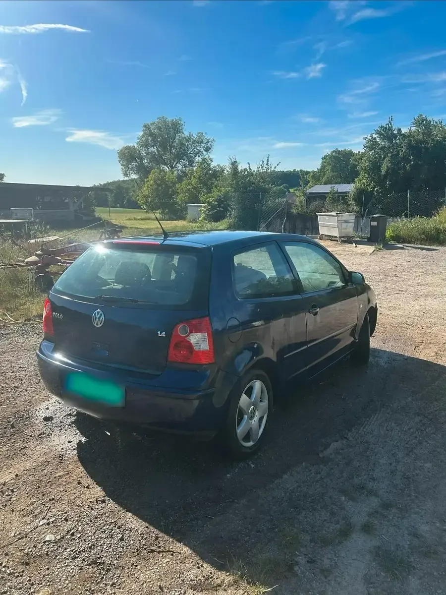 Gebraucht VW Polo 75 PS (55 kW) 2003 Blau Kleinwagen