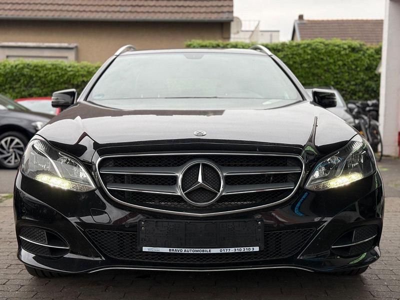 Gebraucht Mercedes E200 Avantgarde 184 PS (135 kW) 2013 Schwarz Kombi