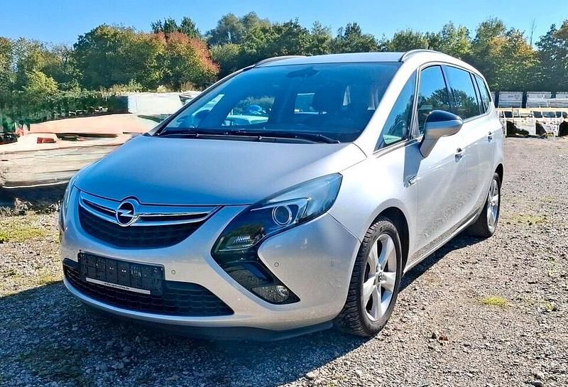 Argon silber/ice silver (m2) Gebraucht 2012 Opel Zafira Tourer Edition Van / Kleinbus | 4.990 € (Superpreis) - Bild 1/4