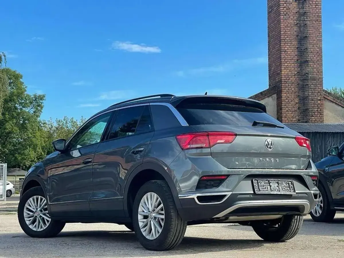 Gebraucht VW T-Roc Style 150 PS (110 kW) 2019 Grau SUV
