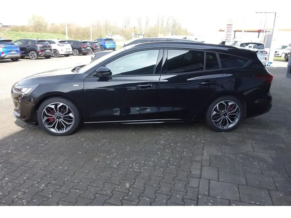 Neu Ford Focus ST-Line X 155 PS (114 kW) 2026 Schwarz Kombi