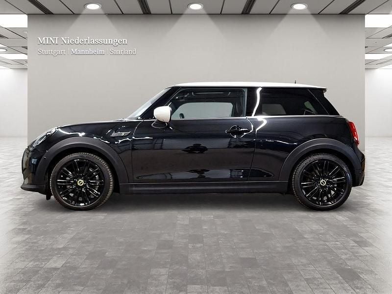 Gebraucht Mini Cooper SE 135 kW (184 PS) 2023 Schwarz Kleinwagen