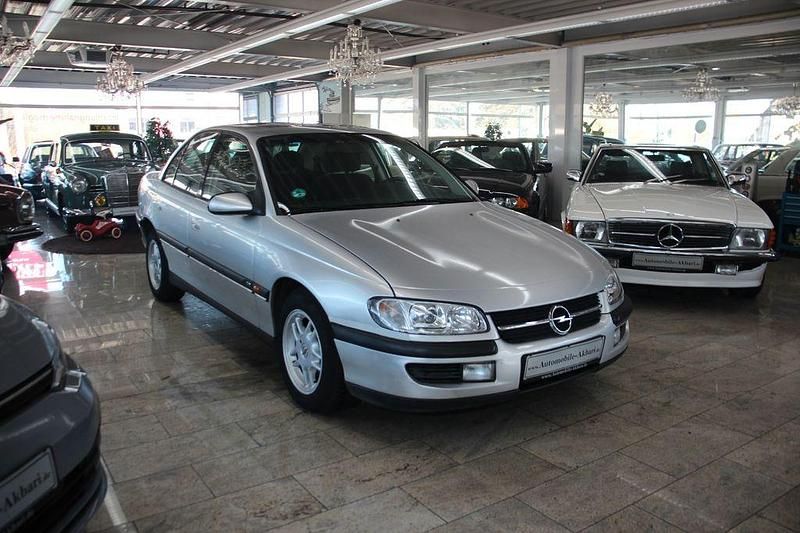 Gebraucht Opel Omega 136 PS (100 kW) 1998 Grau Limousine