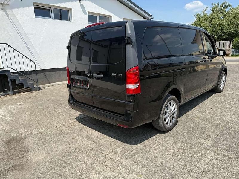 Gebraucht Mercedes Vito 136 PS (100 kW) 2019 Schwarz Van