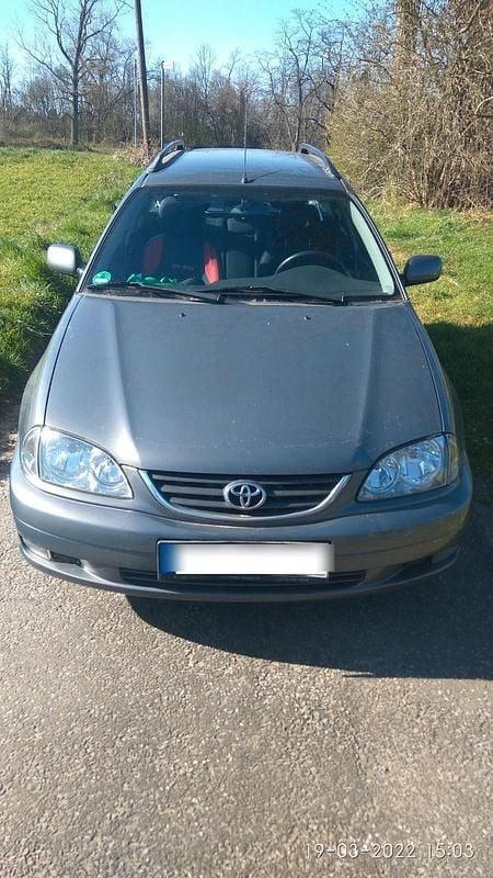 Gebraucht 2002 Toyota Avensis Sol Kombi | 3.100 € (Teuer) - Bild 1/4