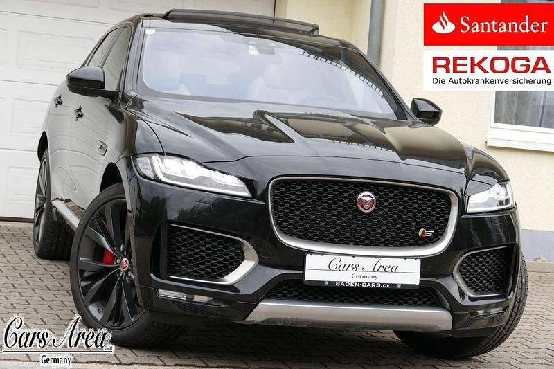 Schwarz Gebraucht 2017 Jaguar F-Pace First Edition SUV | 25.490 € (Guter Preis) - Bild 1/4