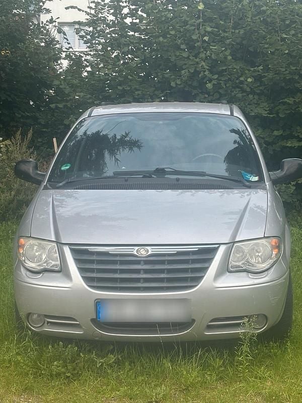 Silber Gebraucht 2007 Chrysler Voyager Van / Kleinbus | 600 € (Superpreis) - Bild 1/4