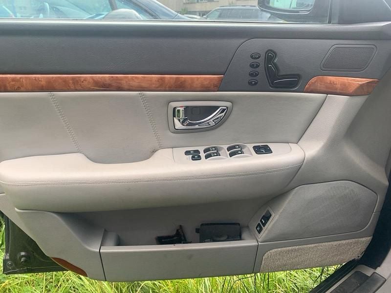 Gebraucht Kia Opirus 200 PS (147 kW) 2006 Braun Limousine