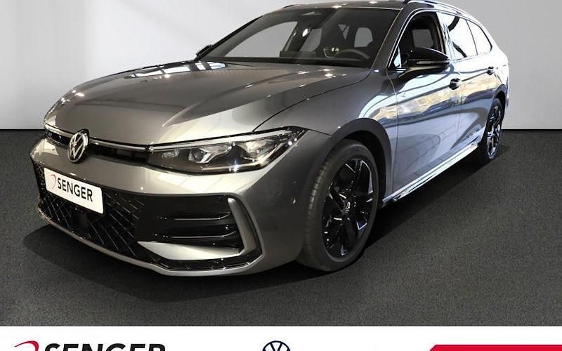 Gebraucht VW Passat R-line 150 PS (110 kW) 2025 Grau Kombi