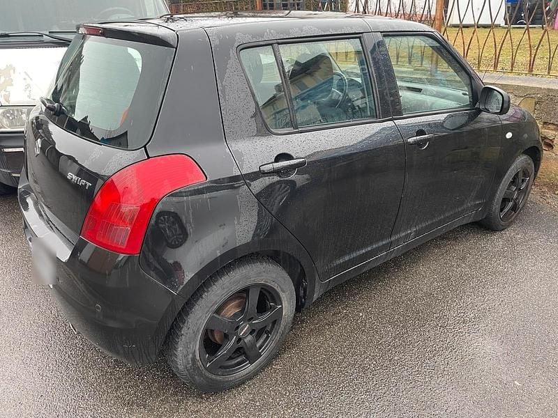 Gebraucht Suzuki Swift 92 PS (67 kW) 2007 Schwarz Kleinwagen