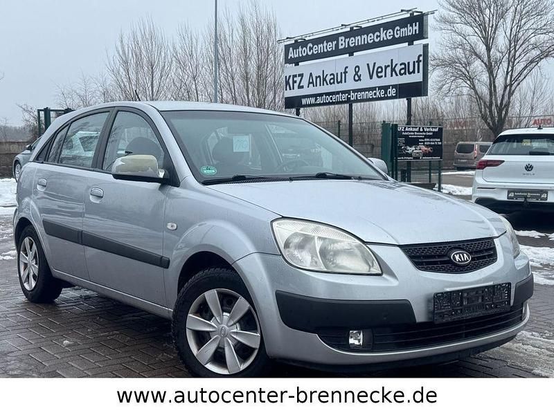 Gebraucht Kia Rio EX 97 PS (71 kW) 2008 Silber Limousine