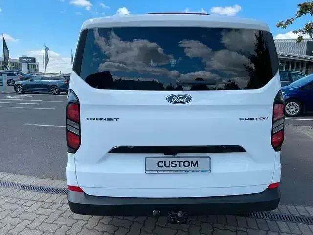 Gebraucht Ford Transit Custom Trend 136 PS (100 kW) 2025 Frozen white Limousine