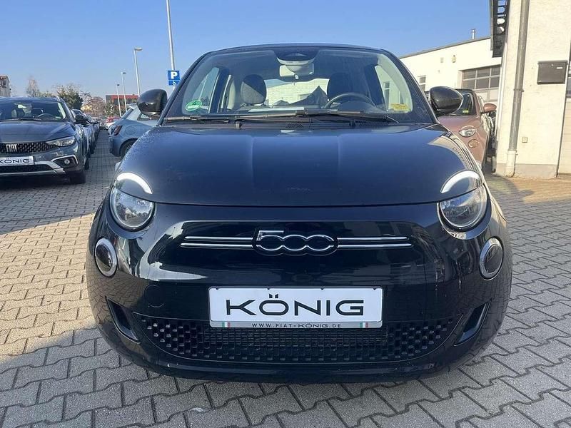 Gebraucht Fiat 500e 86 kW (118 PS) 2023 Schwarz Kleinwagen