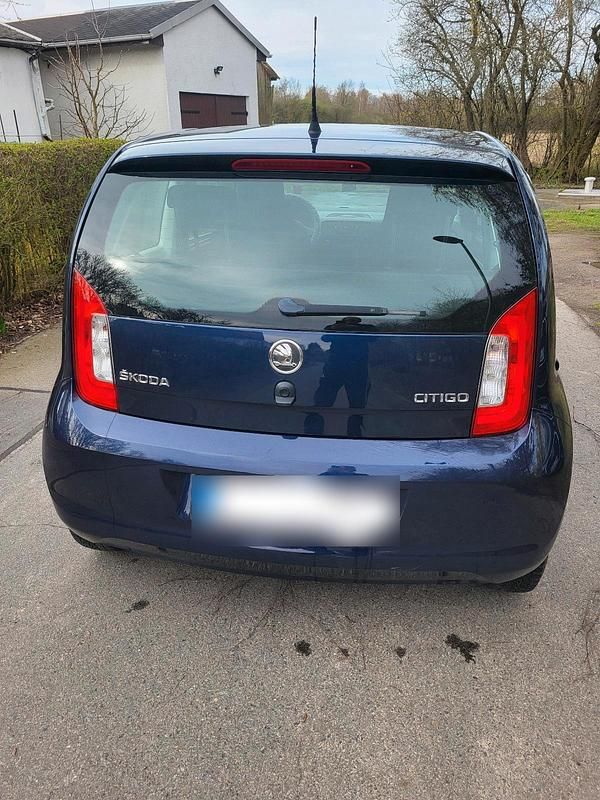 Gebraucht Skoda Citigo 60 PS (44 kW) 2013 Blau Kleinwagen