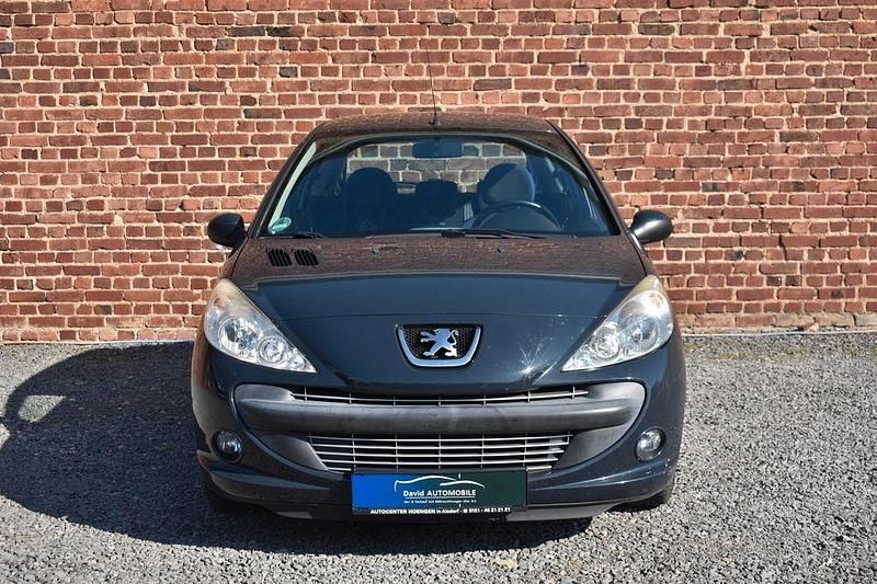 Gebraucht Peugeot 206+ S 60 PS (44 kW) 2012 Grau Kleinwagen
