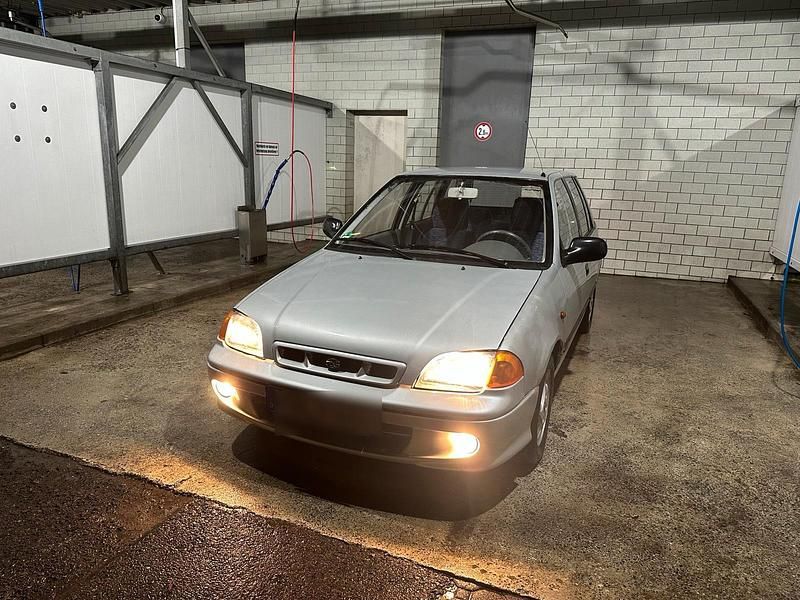 Gebraucht Subaru Justy 86 PS (63 kW) 2002 Silber Kleinwagen