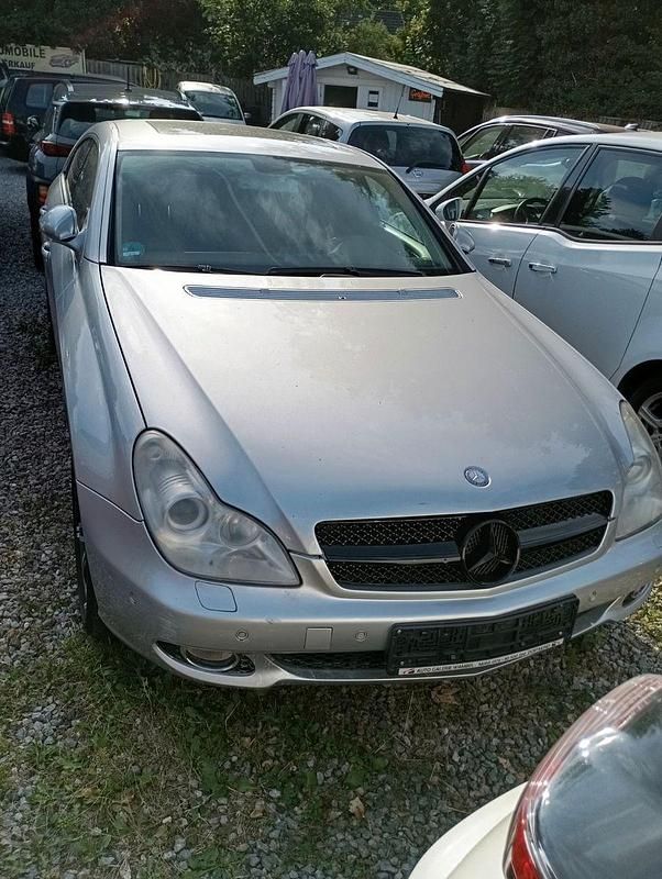 Grau Gebraucht 2005 Mercedes CLS500 Coupé | 10.000 € (Guter Preis) - Bild 1/4