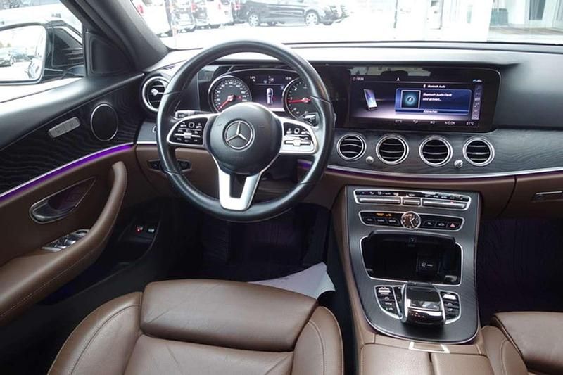 Gebraucht Mercedes E300 AMG line 245 PS (180 kW) 2018 Obsidianschwarz Kombi