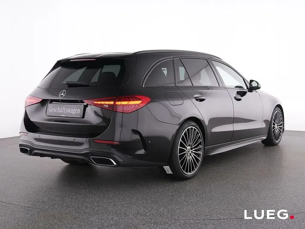 Gebraucht Mercedes C180 AMG 170 PS (125 kW) 2025 Schwarz Limousine