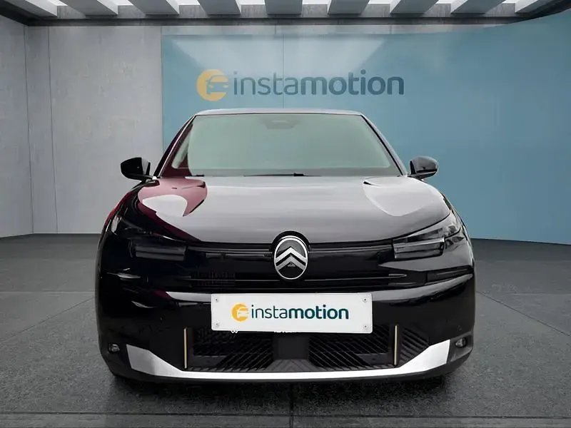 Nowe Citroën C4 PureTech 131 KM (96 kW) 2025 Czarny Sedan/Limuzyna