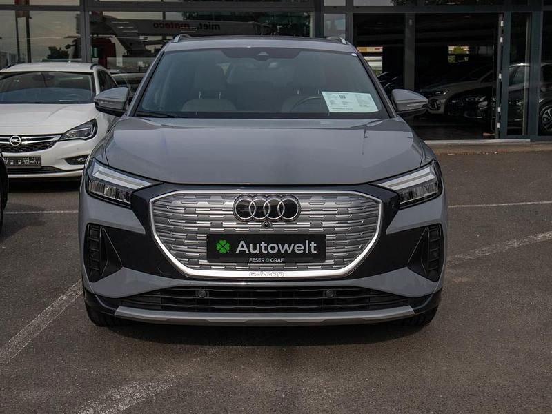 Gebraucht Audi Q4 e-tron Ambiente 219 kW (299 PS) 2022 Kieselgrau SUV