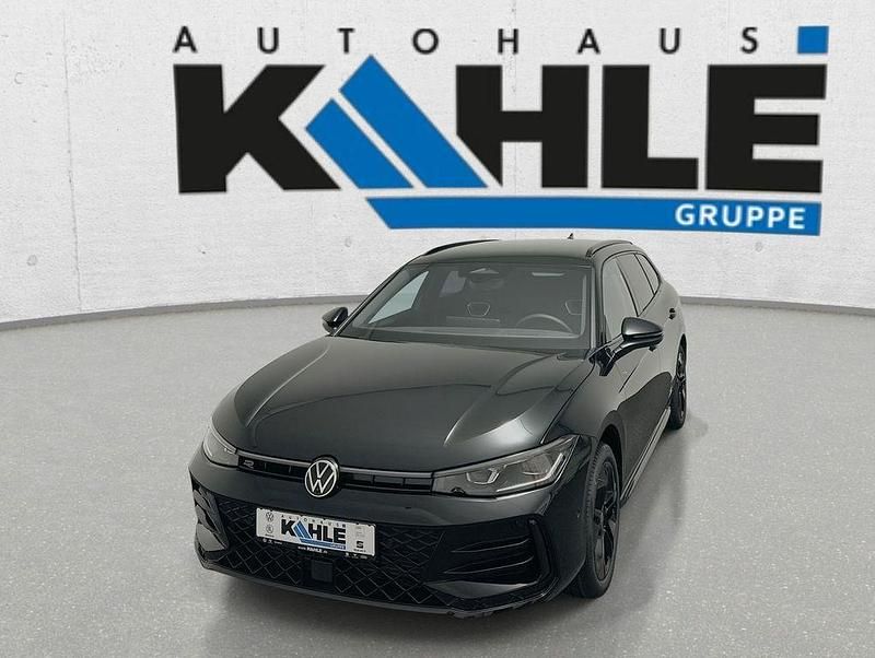Neu VW Passat R-line 150 PS (110 kW) 2026 Schwarz Kombi