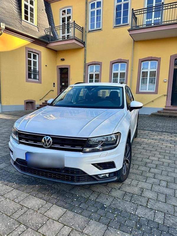 Weiß Gebraucht 2018 VW Tiguan SUV | 17.400 € (Superpreis) - Bild 1/4