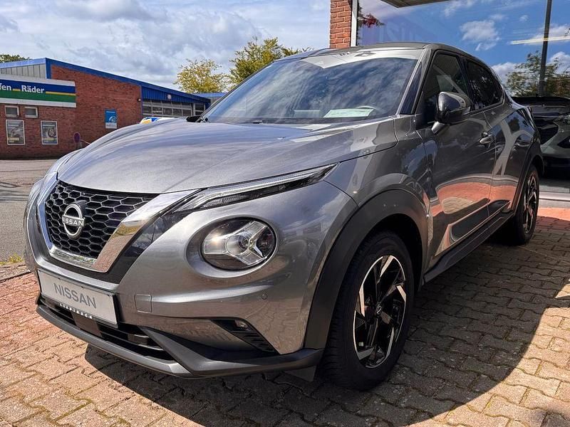 Grau Gebraucht 2023 Nissan Juke N-Connecta SUV | 21.990 € (Fairer Preis) - Bild 1/4