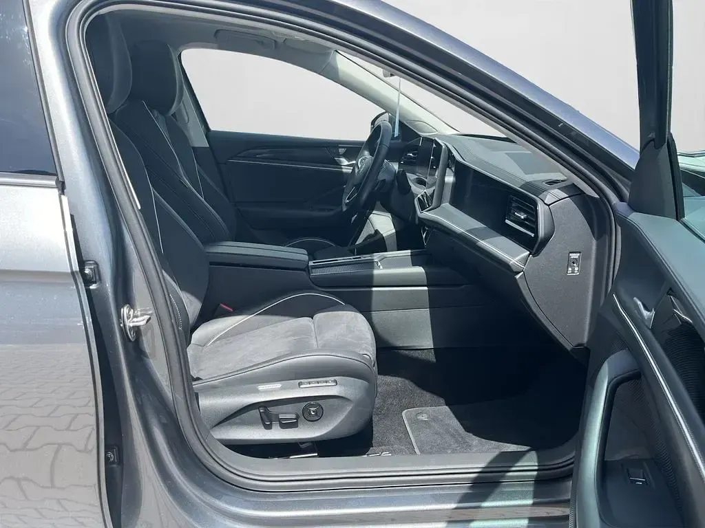 Usata VW Passat IQ Drive 150 CV (110 kW) 2025 Grigio Station wagon