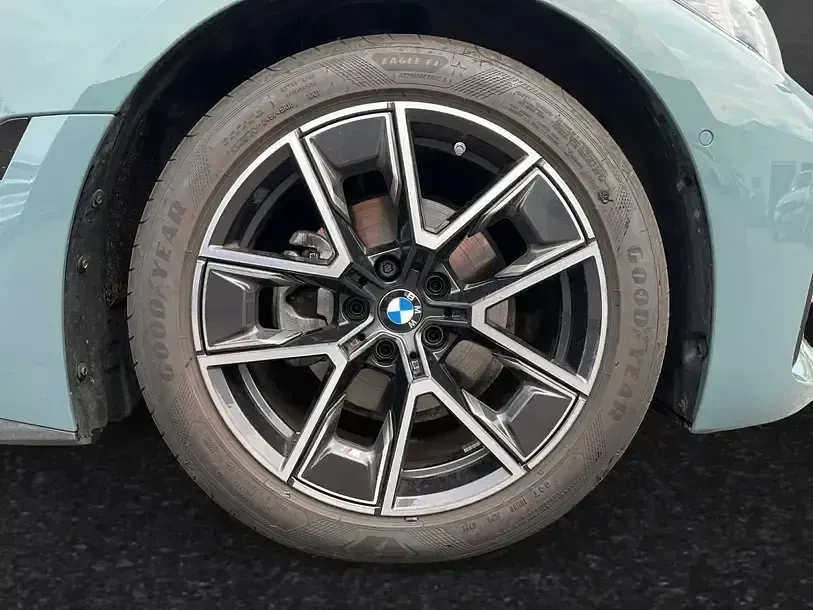 Gebraucht BMW 420 Gran Coupé M Sport 190 PS (139 kW) 2025 Cape york grün Coupé