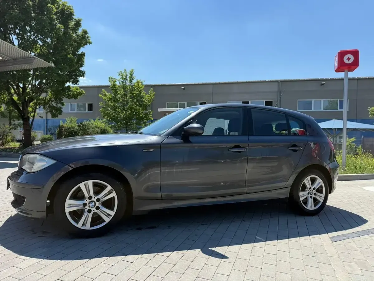 Gebraucht BMW 118 143 PS (105 kW) 2007 Grau Kleinwagen