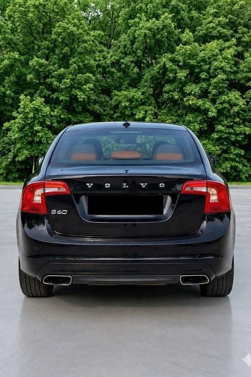 Gebraucht Volvo S60 245 PS (180 kW) 2015 Schwarz Limousine