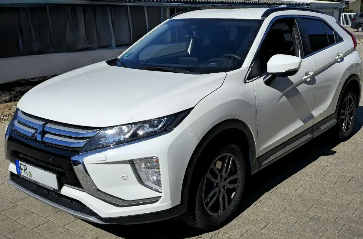 Gebraucht Mitsubishi Eclipse Cross 163 PS (119 kW) 2018 Weiß SUV