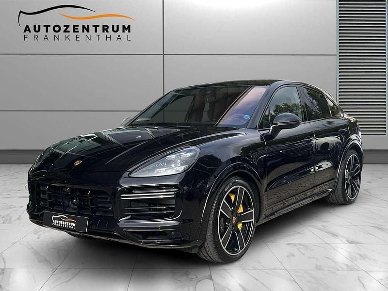 Schwarz Gebraucht 2020 Porsche Cayenne Coupe Turbo S E-Hybrid Coupé | 84.990 € - Bild 1/4