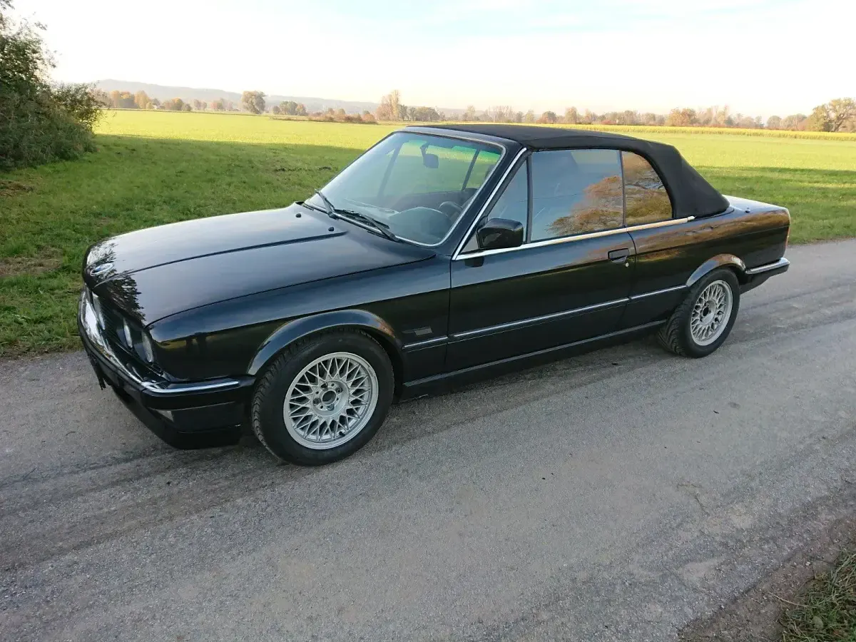 Gebraucht BMW 325 Cabriolet 170 PS (125 kW) 1986 Schwarz Cabrio
