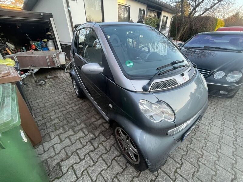 Grau Gebraucht 2001 Smart ForTwo Cabrio Pulse Cabrio | 900 € (Superpreis) - Bild 1/4