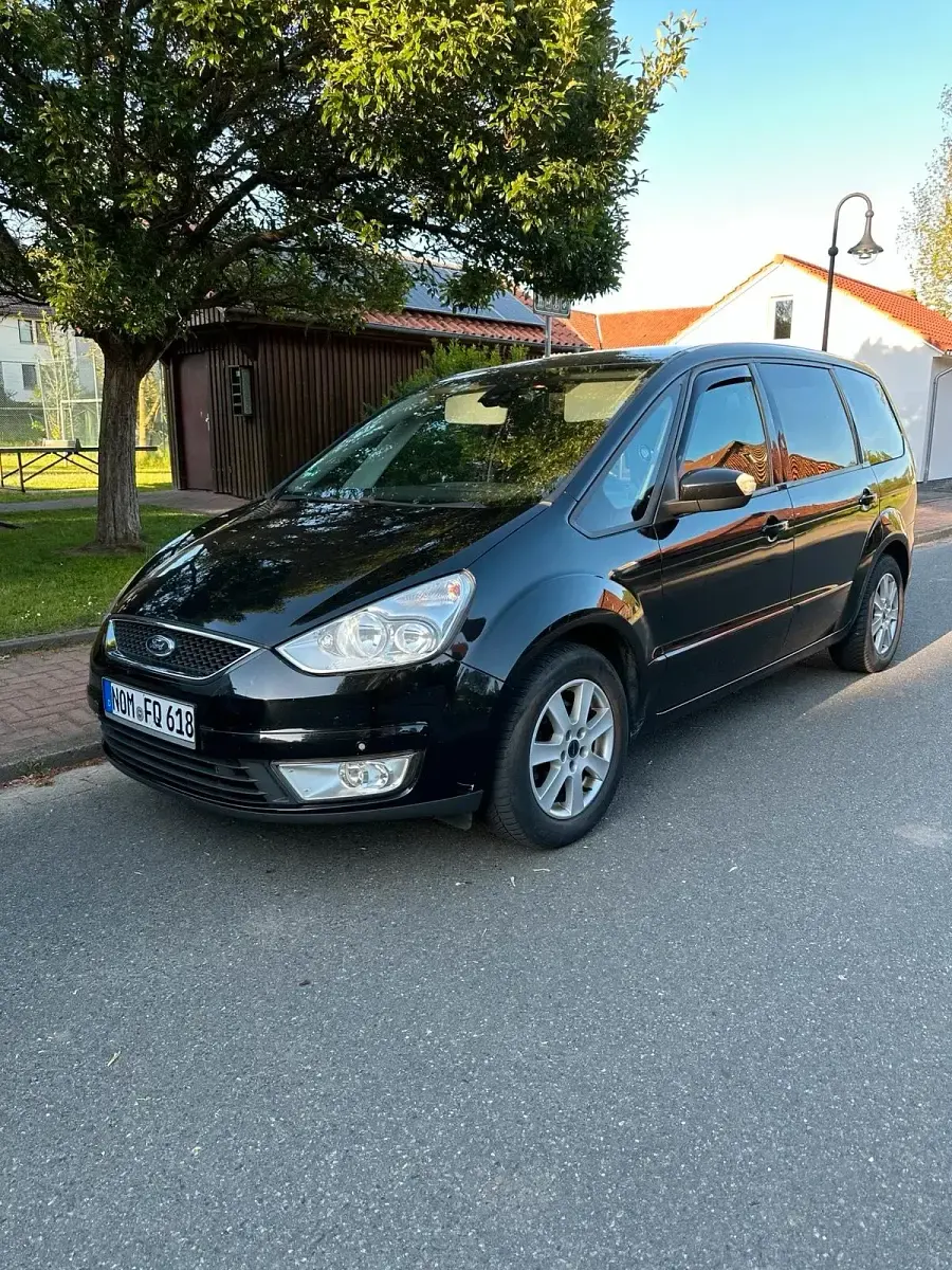 Gebraucht Ford Galaxy 141 PS (103 kW) 2008 Schwarz Van / Kleinbus